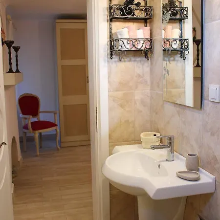 Гостевой дом Losta Sahil Evi 2 4*